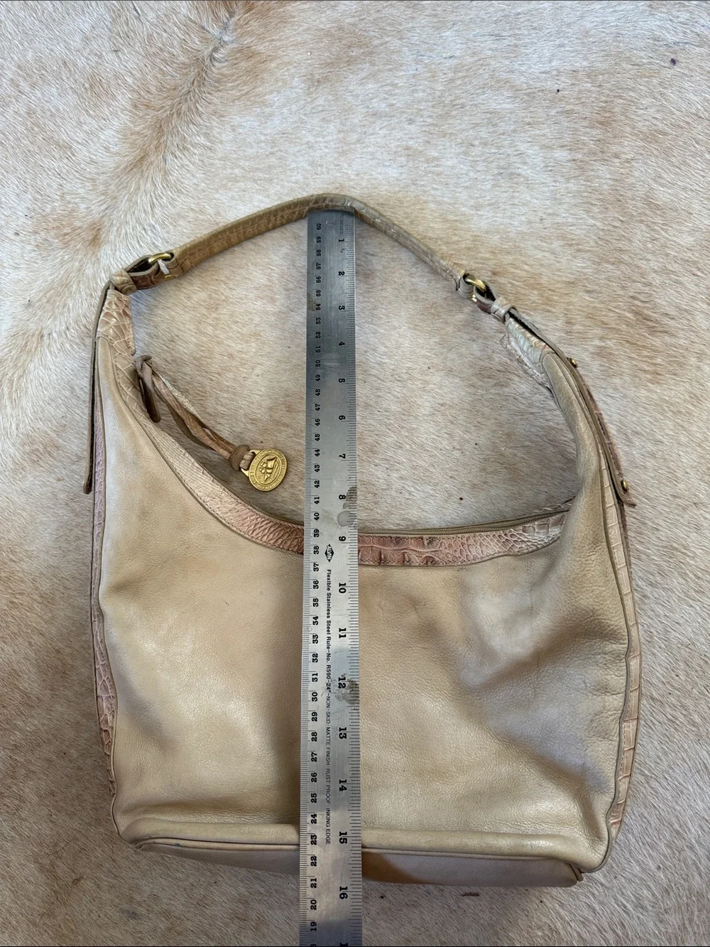 Vintage Brahmin Beige Leather Hobo Shoulder Bag Croc Trim Quiet Luxury